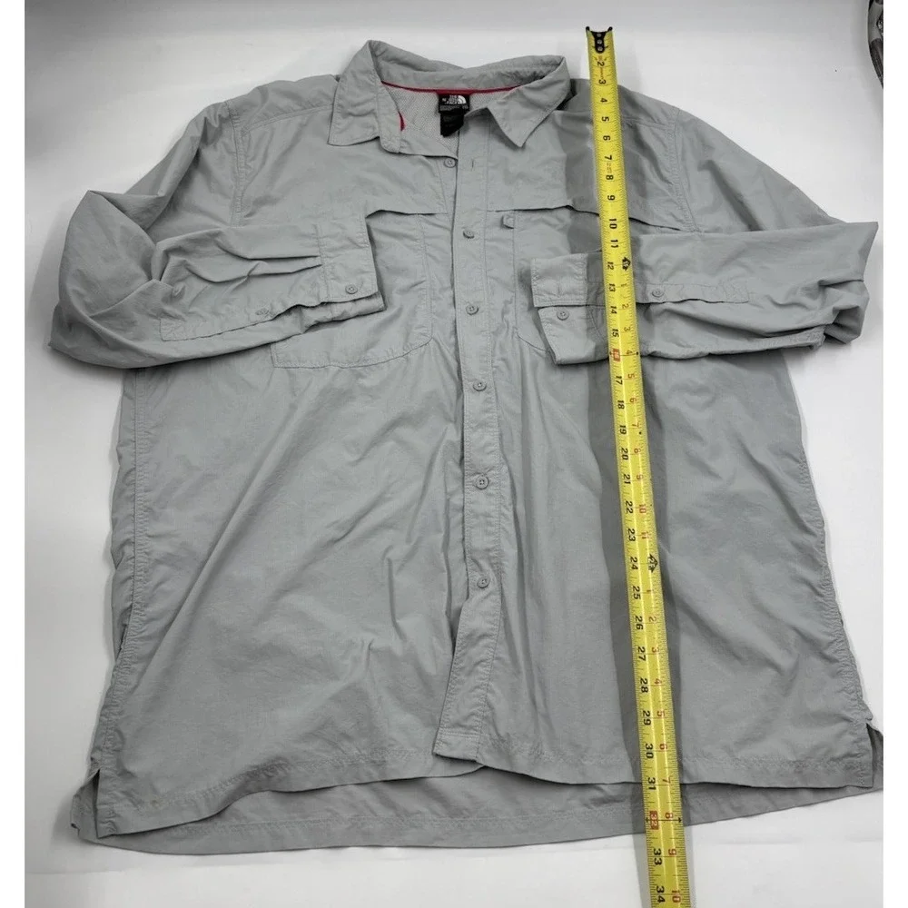 The North‎ Face Men's XXL Nylon Gray Long Sleeve Button Down Fishing Shirt